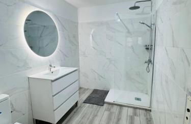 Casa con Terraza Privada, Atardeceres y Barbacoa - Foto 3