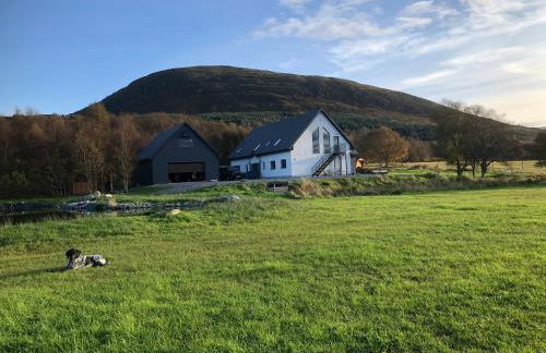 Rest At Last - Highland Apartment with Private hot tub - Photo 41