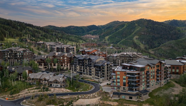 Silver Strike by Avantstay Direct Slope Access Hot Tub Views - Foto 2, Habitación