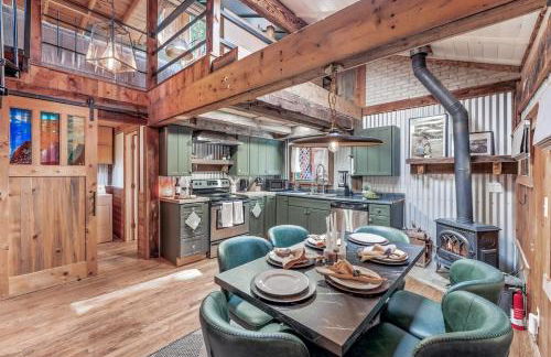 Dog Friendly, Year Round, Creekside Cabin, Hot Tub, 6 Acres - Foto 41