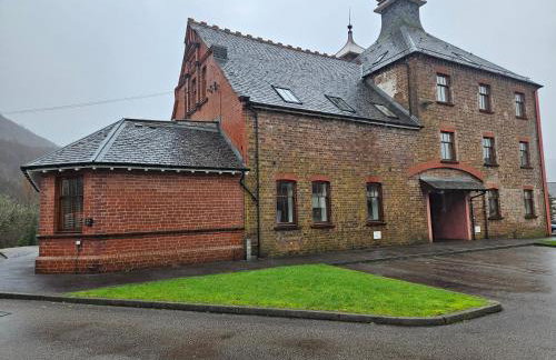Old Distillery with private parking - Foto 1