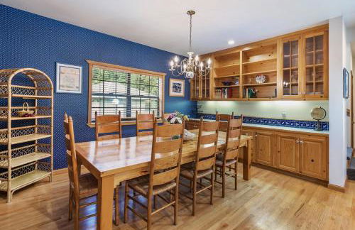 Glen Ellen Stone Retreat - Family Friendly Home - Walk to Town - Foto 9