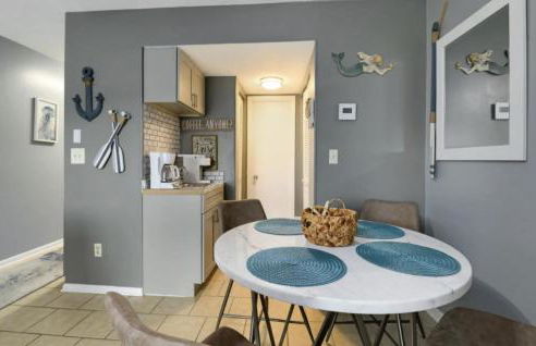 Susie Q's Beach Retreat by Sand Seeker Vacations - Photo 5