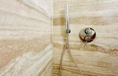 MilanLife Apartments - DTown Charme - Photo 20