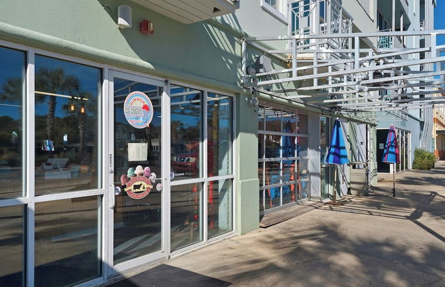 Modern + New Construction & Gulf Views; 3 Pools & Steps to Beach - Foto 57