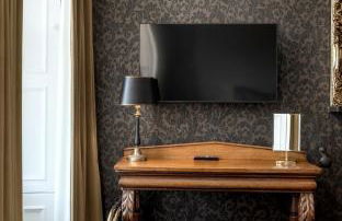 Edinburgh Castle Suite - The Edinburgh Address - Photo 18