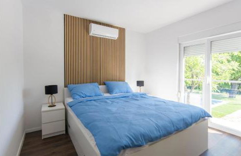 Cozy Home In Prkos With Jacuzzi - Foto 6