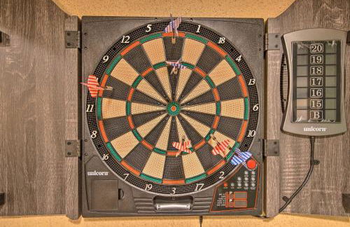 Secluded Acworth Mansion with Pool and Game Room! - Foto 27