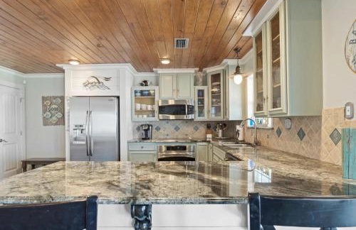 Steps to Beach, King Beds, Pet and Kid Friendly - Foto 16