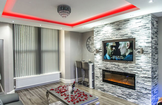 Velmora Suites Bradford - Photo 19