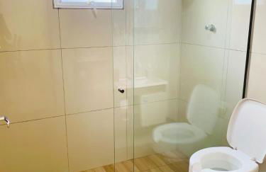 Casa ampla com ar condicionado e quintal para pets - Foto 11