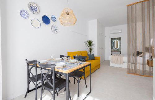 FLORIT FLATS - Stylish Studio by the Joaquin Sorolla Station - Photo 16