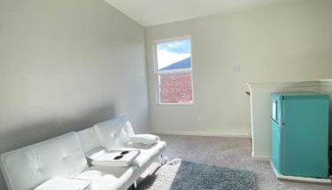 Cozy Modern Retreat, Comfortable and Spacious - Foto 4