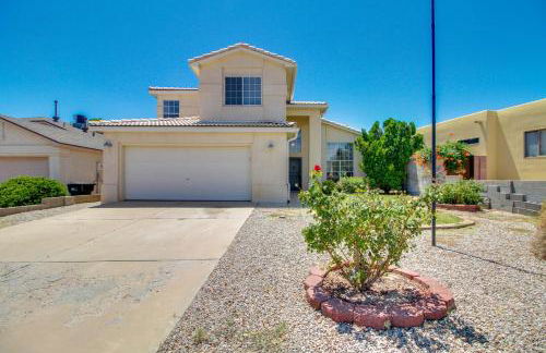 Explore ABQ and Rancho Rio Family Home with Patios! - Foto 27