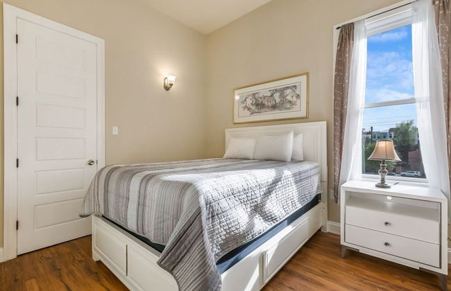 Brand New Elegance and Vibrancy in NOLA - Photo 2