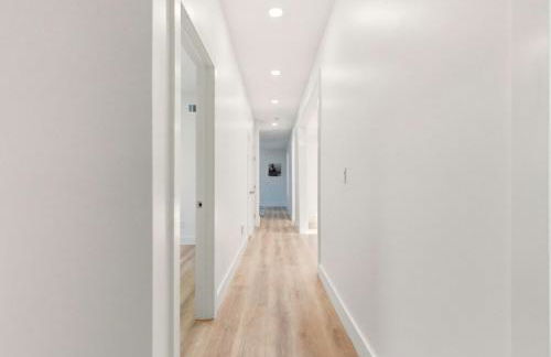 NEW! Gated, Secure, Modern, Beauriful 6 bdr, 4 bth, Near Everything - Foto 36