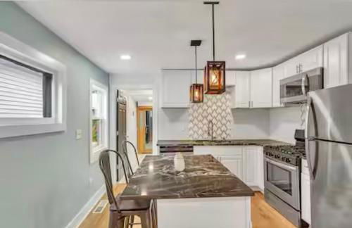 East Side Spa Retreat Near Lake - Foto 2