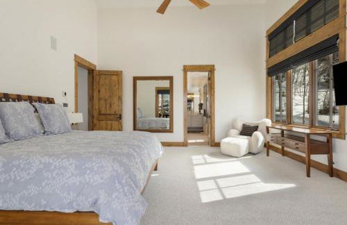 Private Hot Tub, Theater Room, Valet Parking and Ski & Boot Storage at Ritz Carlton - Foto 44