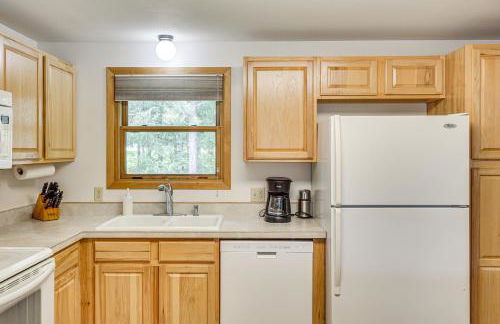 Scenic Forest Lodge Outside Glacier National Park! - Foto 9