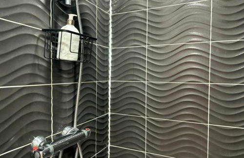 Eskdale Townhouse- Spacious 4BR ,Crawley, Free Wifi, Parking, fully equipped, contractor friendly, temporary relocations welcome, near Gatwick Airport - Foto 52