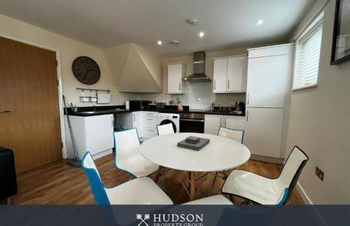 Three Bedroom Townhouse with Parking - Foto 4