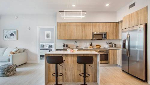 Elegant Condo 2BR w Beautiful City Views - Foto 4