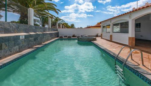 PRIMERA LUXURY HOUSE - Photo 4