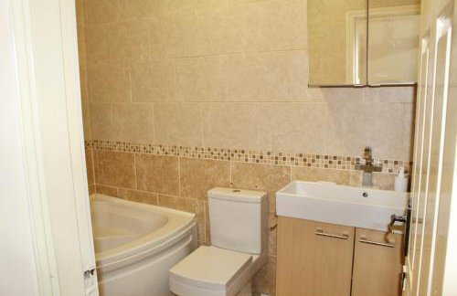 4 bedroom home with games room - sleeps 8 Perfect for families, groups and contractors - Foto 24