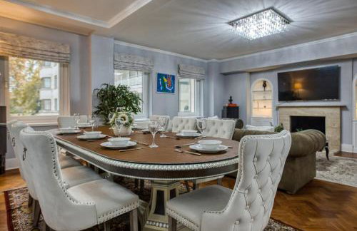 The Grande Mayfair Apartment - Photo 12