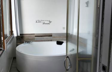 La casa nel Borgo Sospeso "con vasca e vista panoramica" - Foto 17