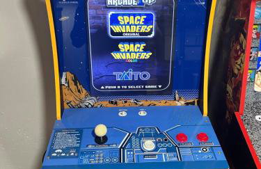 Spacious 3 Bedroom Home with Game Room and Parking - Foto 32