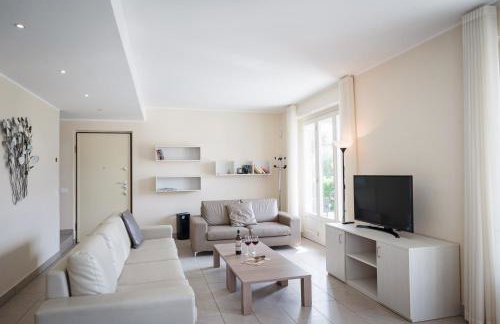 Villa Donagh- Home with pool sleeps 12 by Italian Apartments - Foto 11