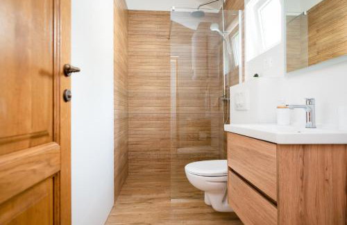 Didova kuća, Holiday home with Private pool near Rogoznica,Sleeps 9 - Foto 43