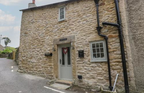 Lydgate Cottage - Photo 1
