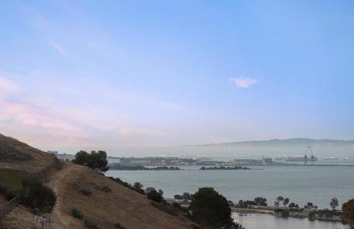 Marbella Lane - 3BR Penthouse Executive Suite, SFO, Parking - Foto 80