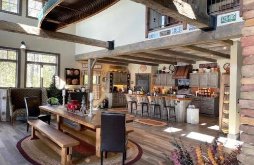 Downeast Sunset Luxury Lakehouse - Photo 39