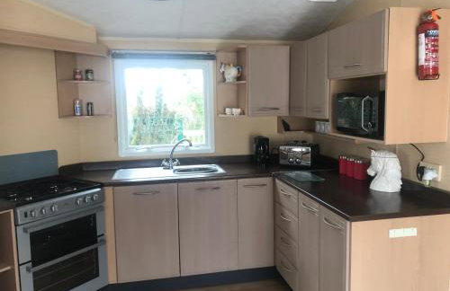 Poppy at Oakdene Forest Park - Foto 74