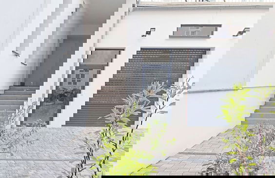 Cozy Apartment with Free Parking - Foto 19