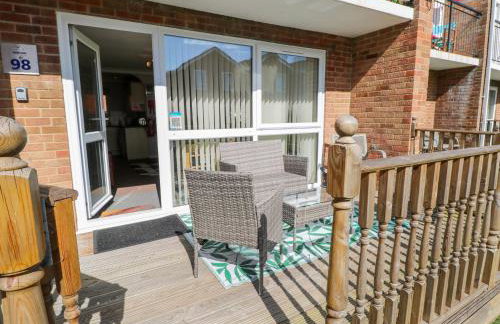 98 Waterside Park - Photo 2