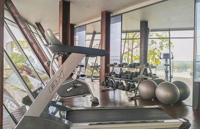 Cozy And Warm Studio Room At Uttara The Icon Apartment - Photo 19