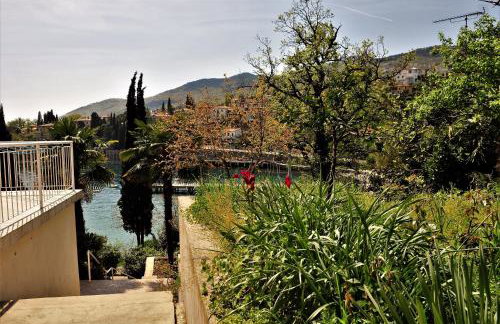 Apartmani Kadmen - Photo 14