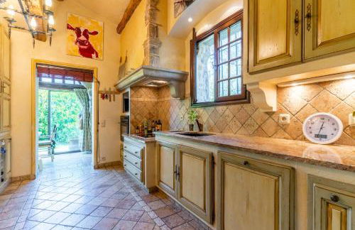 Le Mas des Moulières - Vue montagne avec piscine - Foto 5