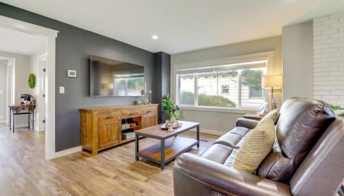 1 Mi to Historic Dtwn Dog-Friendly Everett Home! - Foto 3