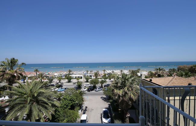 Apartment 30 Meters From the sea With 6 Beds With Full sea View - Foto 35