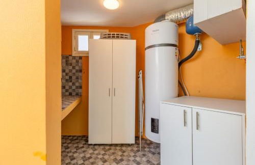 Coastal São Vicente Mountain & Sea View Hideaway with Free Parking - Foto 31