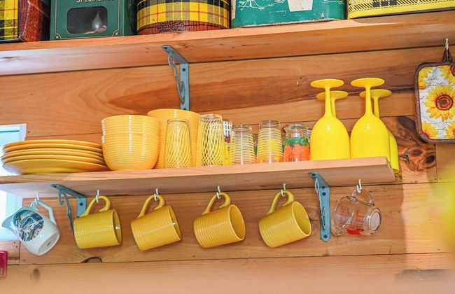 Cozy Cottage w/ Pool, BBQ and Outdoor Seating! - Photo 16