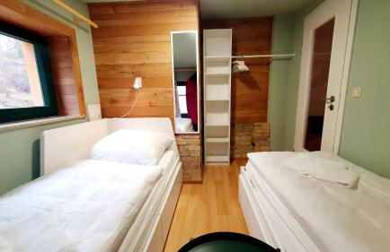 Ferienwohnung, Frühstück gegenüber,Parkplatz kostenlos zentrale ruhige Lage im Innenhof - Foto 29