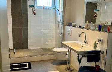 Schicke Einliegerwohnung - Foto 9