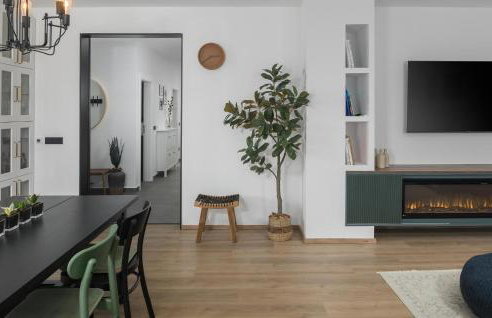 Amazing Home In Strped With Wifi - Photo 26