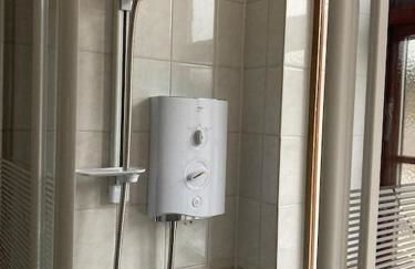 Peaceful Open-Plan Cottage With A View - Photo 13